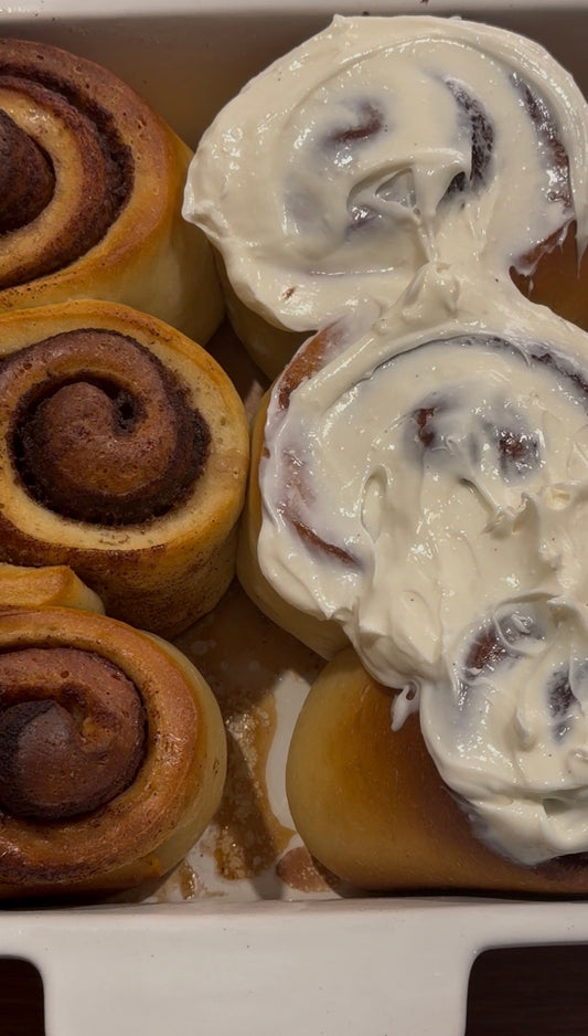 Low-Carb High-Protein Yeasted Cinnamon Rolls