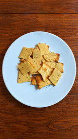 Artisan Crackers – thumbnail 1