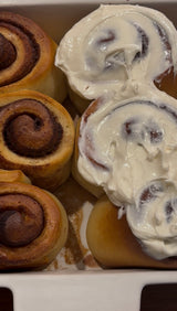 Low-Carb High-Protein Yeasted Cinnamon Rolls – thumbnail 1