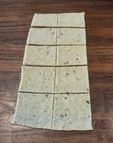 Artisan Crackers – thumbnail 3